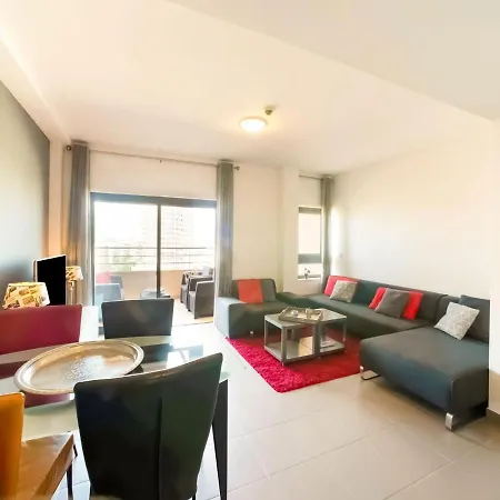 Modern In With Swimming Pool * Portimão