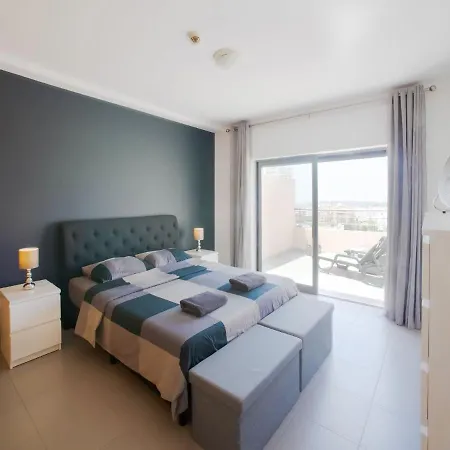 Modern In With Swimming Pool Appartement *