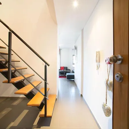 Modern In With Swimming Pool Appartement Portimão